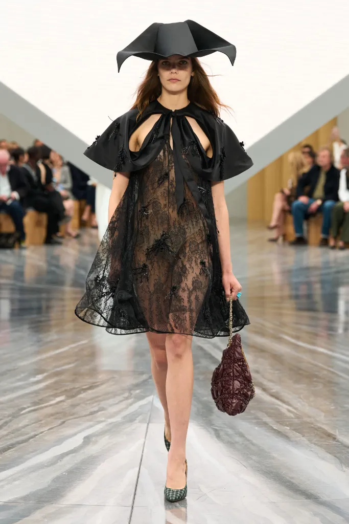 06 Christian Dior 26SS041